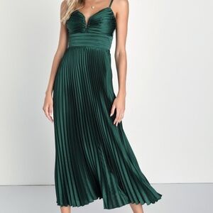 Lulus Emerald Green Satin Pleated Midi Dress - Size L